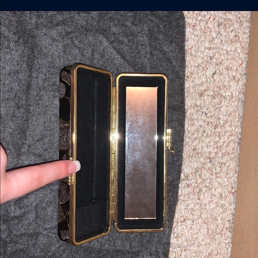 Small jewelry container